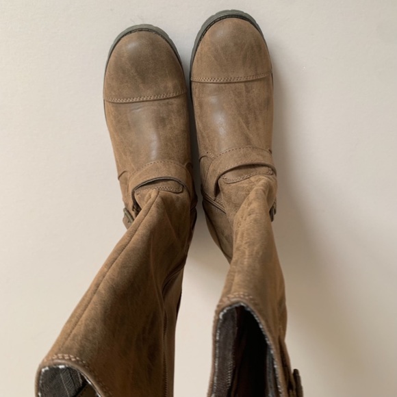 Rocket Dog Brown Faux Leather Flat Fashion Boots - Picture 5 of 5